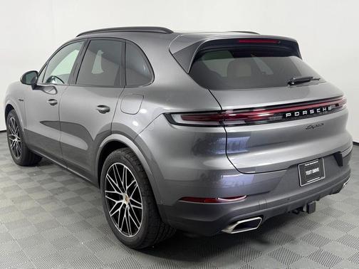 2025 Porsche Cayenne E-Hybrid AWD