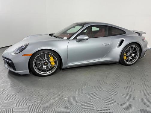 2022 Porsche 911 Turbo S
