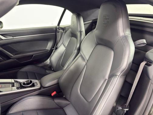 2024 Porsche 911 Carrera