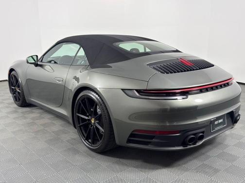 2024 Porsche 911 Carrera