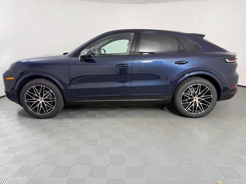 2025 Porsche Cayenne AWD