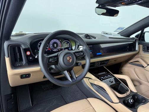 2025 Porsche Cayenne AWD