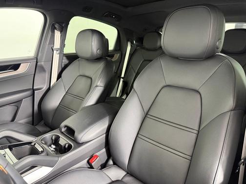2025 Porsche Cayenne S