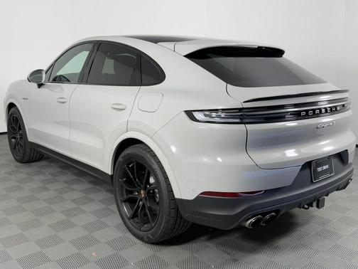2025 Porsche Cayenne S