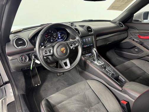 2021 Porsche 718 Spyder Base
