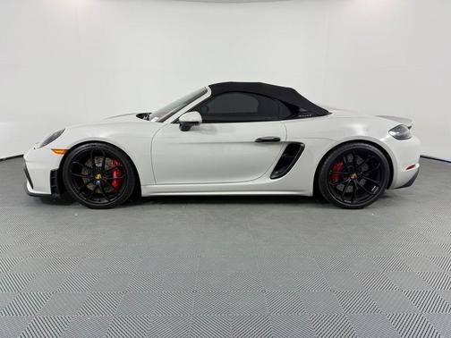 2021 Porsche 718 Spyder Base