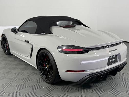 2021 Porsche 718 Spyder Base