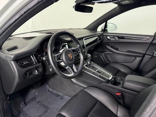 2019 Porsche Macan S