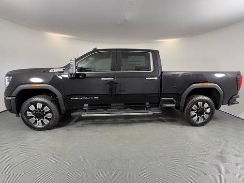 2025 GMC Sierra 2500 Denali