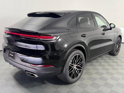2025 Porsche Cayenne AWD