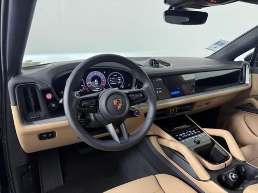2025 Porsche Cayenne AWD