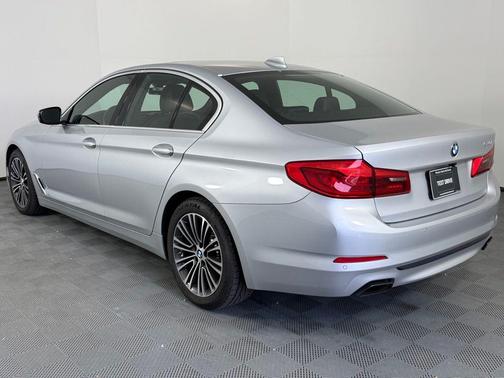 2020 BMW 540 i