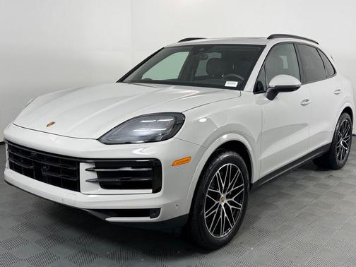 2025 Porsche Cayenne Base
