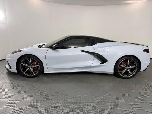 Ceramic Matrix Gray Metallic 2022 Chevrolet Corvette Stingray w/2LT