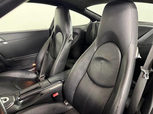 Black 2006 Porsche 911 Carrera