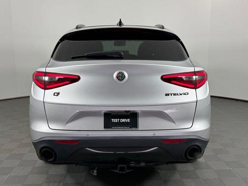 2019 Alfa Romeo Stelvio Ti