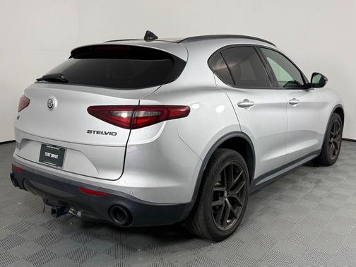 2019 Alfa Romeo Stelvio Ti