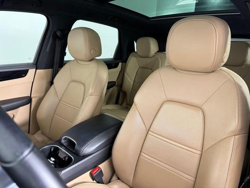 2021 Porsche Cayenne S