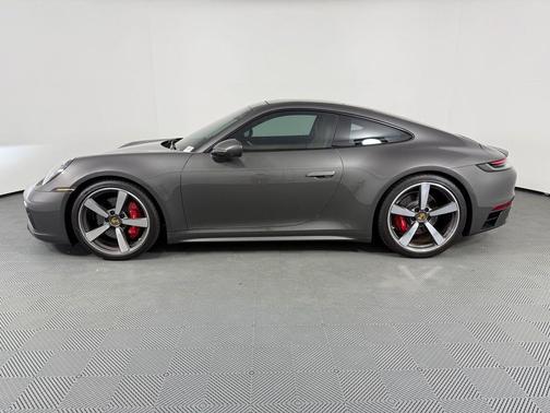 2024 Porsche 911 Carrera 4S