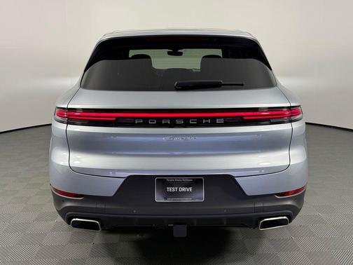 2025 Porsche Cayenne Base