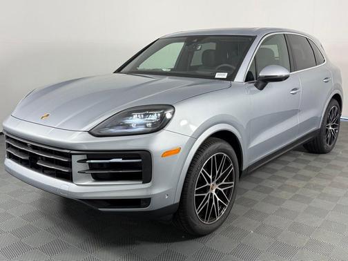 2025 Porsche Cayenne Base