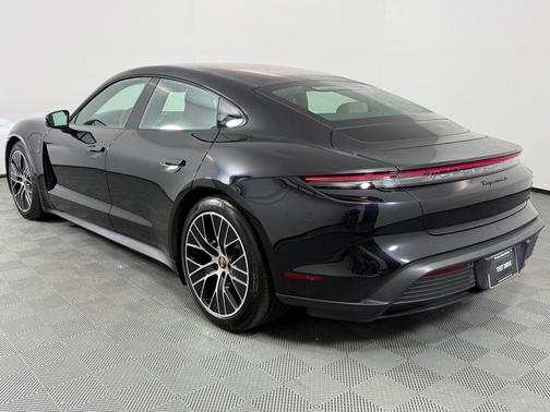 2022 Porsche Taycan 4S