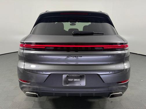 2025 Porsche Cayenne Base