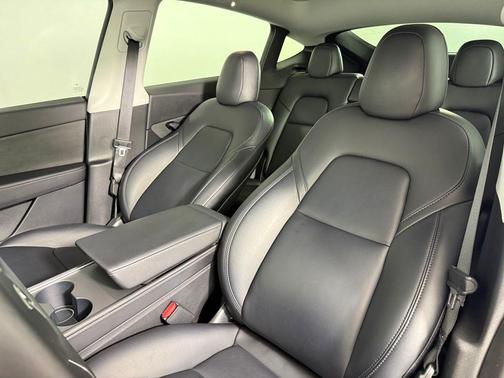 Midnight Silver Metallic 2021 Tesla Model Y Performance