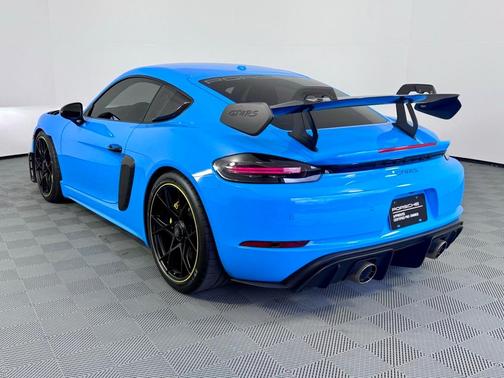 2023 Porsche 718 Cayman GT4 RS