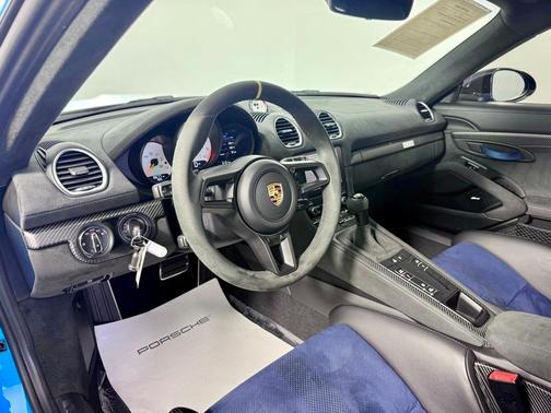 2023 Porsche 718 Cayman GT4 RS