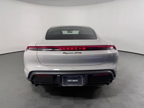 2025 Porsche Taycan GTS