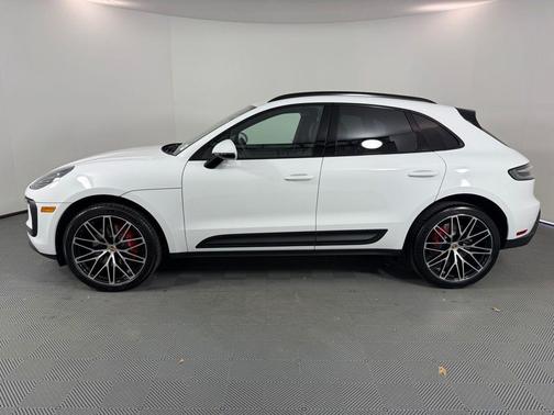 2026 Porsche Macan S