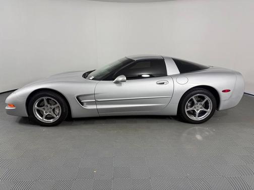 2003 Chevrolet Corvette Base