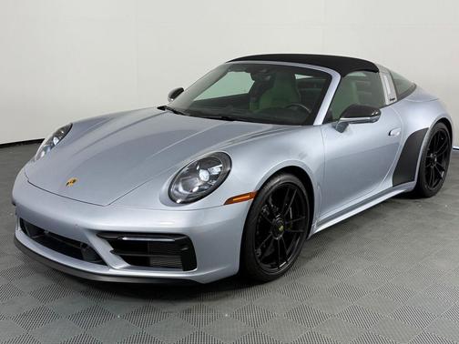 2023 Porsche 911 Targa 4 GTS
