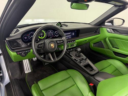 2023 Porsche 911 Targa 4 GTS