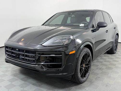 2025 Porsche Cayenne AWD