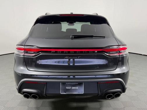 2025 Porsche Macan T