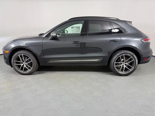 2025 Porsche Macan T