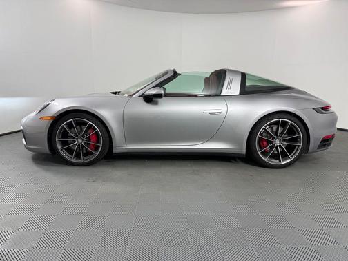 2022 Porsche 911 Targa 4S