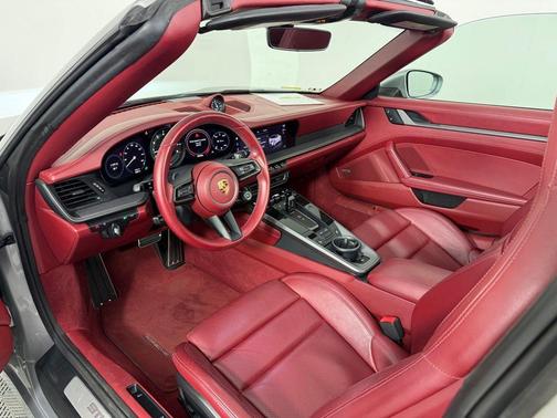 2022 Porsche 911 Targa 4S