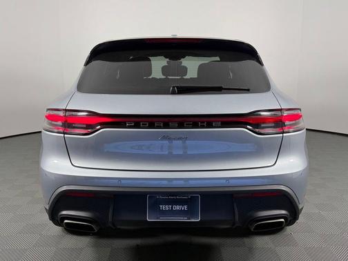 2024 Porsche Macan 