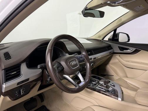 2018 Audi Q7 2.0T Premium Plus