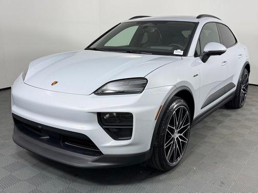 2025 Porsche Macan 4S