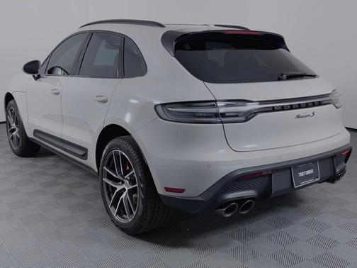 2025 Porsche Macan S