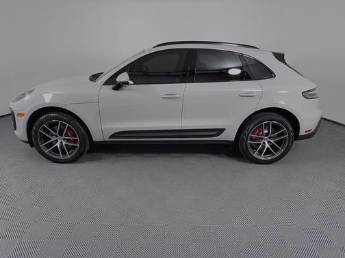 2025 Porsche Macan S