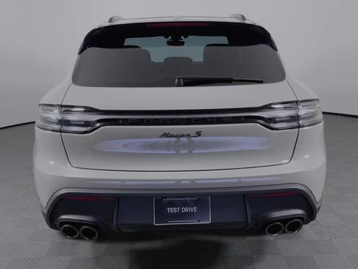 2025 Porsche Macan S