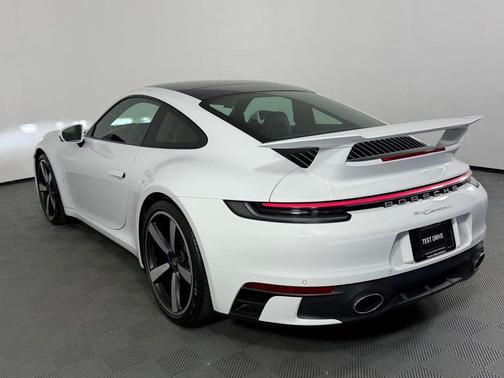 2024 Porsche 911 Carrera S