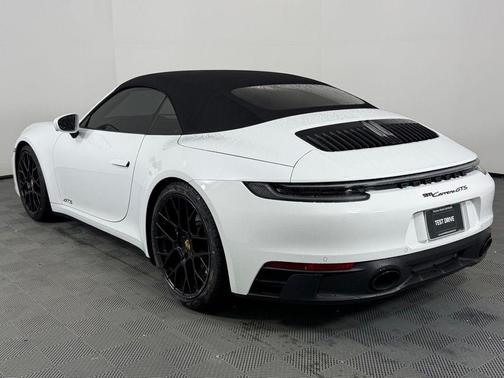 2024 Porsche 911 Carrera GTS