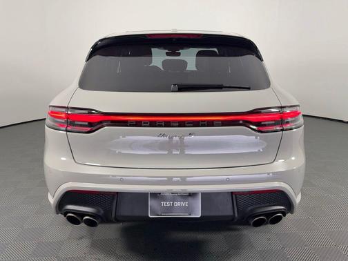 2025 Porsche Macan S