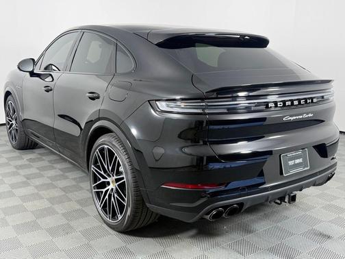 2024 Porsche Cayenne Turbo